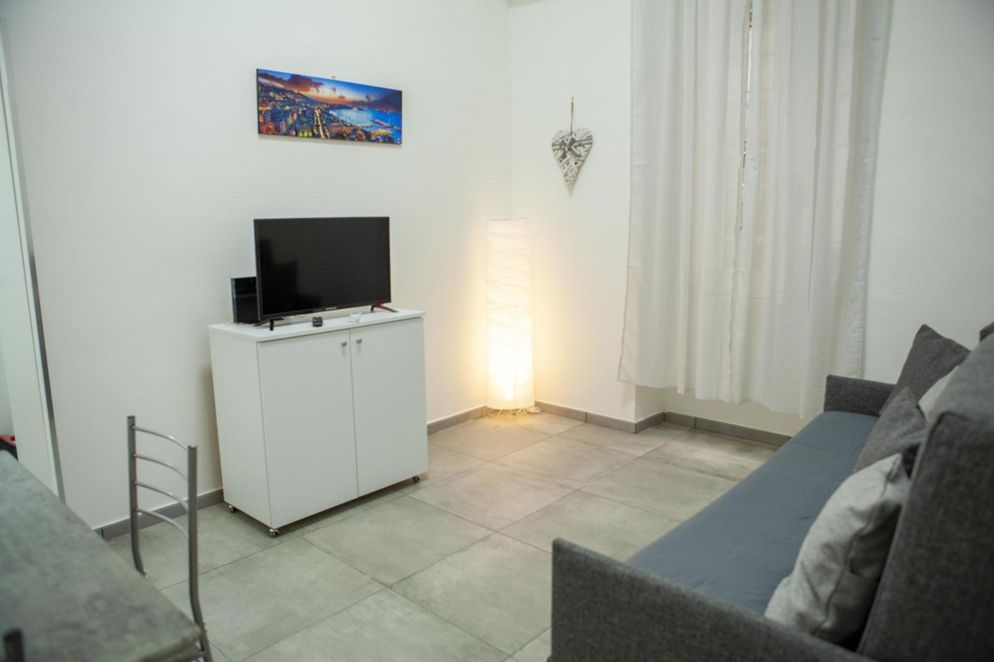 Na' Stanza In Piazza Apartment Naples Exterior photo